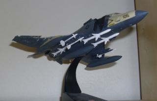 Imagine atasata: F-4.jpg