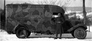 Imagine atasata: Renault_1940.JPG