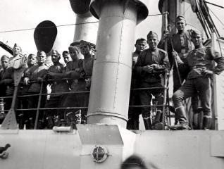 Imagine atasata: 18.09.1940_varna_trupe_bulgare_spre_cadrilater (3).jpg