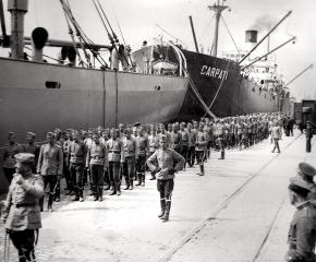 Imagine atasata: 18.09.1940_varna_trupe_bulgare_spre_cadrilater (2).jpg