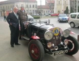 Imagine atasata: singurul-bentley-din-1934-care-mai-circula-pe-strazi-e-din-romania_1_size6.jpg