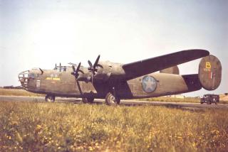 Imagine atasata: B-24D Liberator-1200.jpg