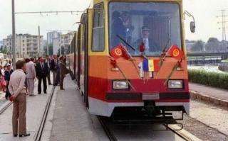 Imagine atasata: cluj tramvai manastur anii 80.jpg