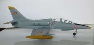 Imagine atasata: L-39 Albatros, 1-72, Romania 003.jpg