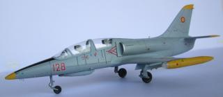 Imagine atasata: L-39 Albatros, 1-72, Romania 020.jpg