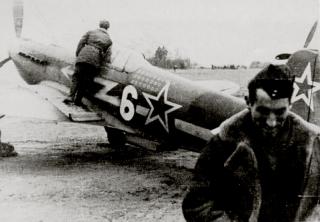 Imagine atasata: Yakovlev-Yak-3-1IAP-Normandie-Niemen-303IAD-White-6-with-Marcel-Albert-East-Prussia-early-1945-01.jpg