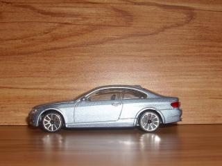 Imagine atasata: BMW_325_ci.jpg