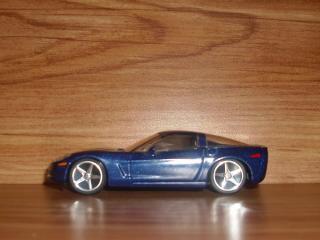 Imagine atasata: Chevrolet_Corvette_2006.jpg