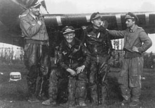 Imagine atasata: Pilotsofthepapageistaffelnjv44.JPG