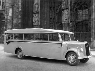 Imagine atasata: 1 aa opel cabriolet blitzbus 41ausflugsbus kaessbohrer 1.jpg