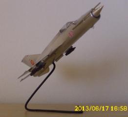 Imagine atasata: mig-211.JPG