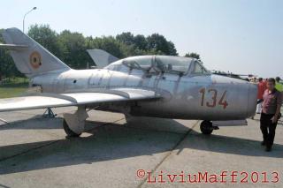 Imagine atasata: mig-15uti.jpg