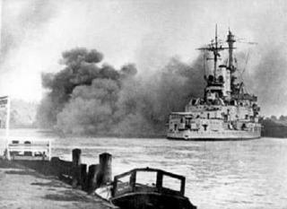 Imagine atasata: Schleswig_Holstein_firing_Gdynia_13.09.1939.jpg