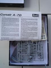 Imagine atasata: CORSAIR A-7D - Scara 1-72 - 40 Lei.JPG