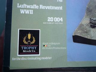 Imagine atasata: Luftwaffe Revetment WW II - scara 1-48 - 34x34x5,5cm (2).JPG