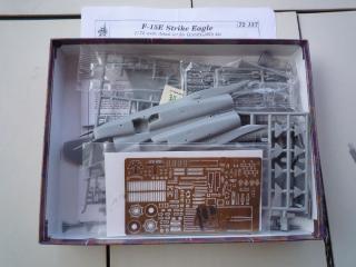 Imagine atasata: F-15 STRIKE EAGLE  Revell  1-72 - metallici fotoincisi Edward  60 Lei.JPG