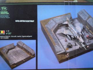 Imagine atasata: NATO Airfield Revetment - scale 1-72 - 33x33x7,5cm.JPG