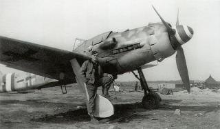 Imagine atasata: fw190d9-stab-jg4-michalski-frankfurt-1945.jpg