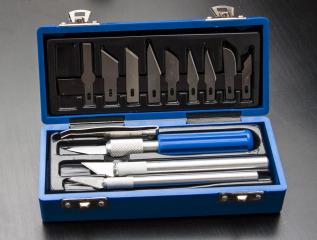 Imagine atasata: Kit Cutters.jpg