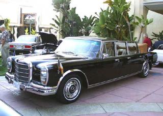 Imagine atasata: aMERCEDES_BENZ_600_Pullman_Landaulette.jpg