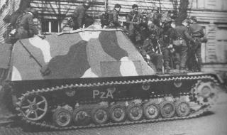 Imagine atasata: nashorn hummel 64f8eaa0b1cf1dc81813e6de82df5286--camo-designs-ww-tanks.jpg