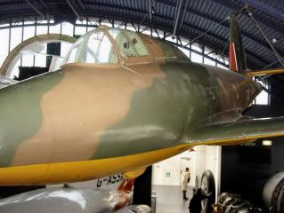 Imagine atasata: Gloster Whittle E28-55.jpg