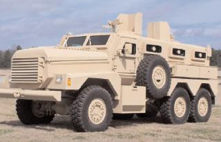 Imagine atasata: LAND_Cougar_6x6_w_Gunshields_lg.jpg