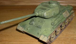 Imagine atasata: t-34.JPG