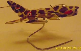 Imagine atasata: mig-17.JPG