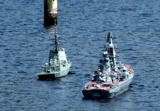 Imagine atasata: HMAS Sydney & Petru cel Mare.jpg