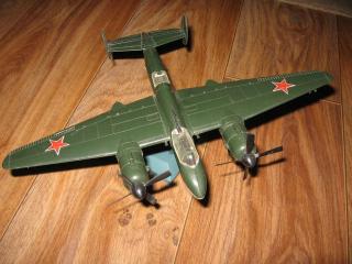 Imagine atasata: tupolev_tu_2__640x480_.JPG
