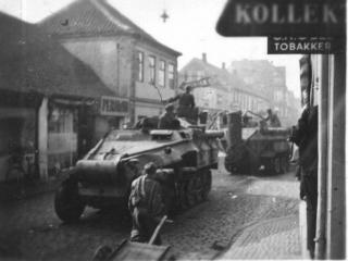 Imagine atasata: sdkfz_251_gas_krig091b.jpg